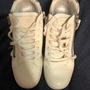 Dolce Vita high top sneaker